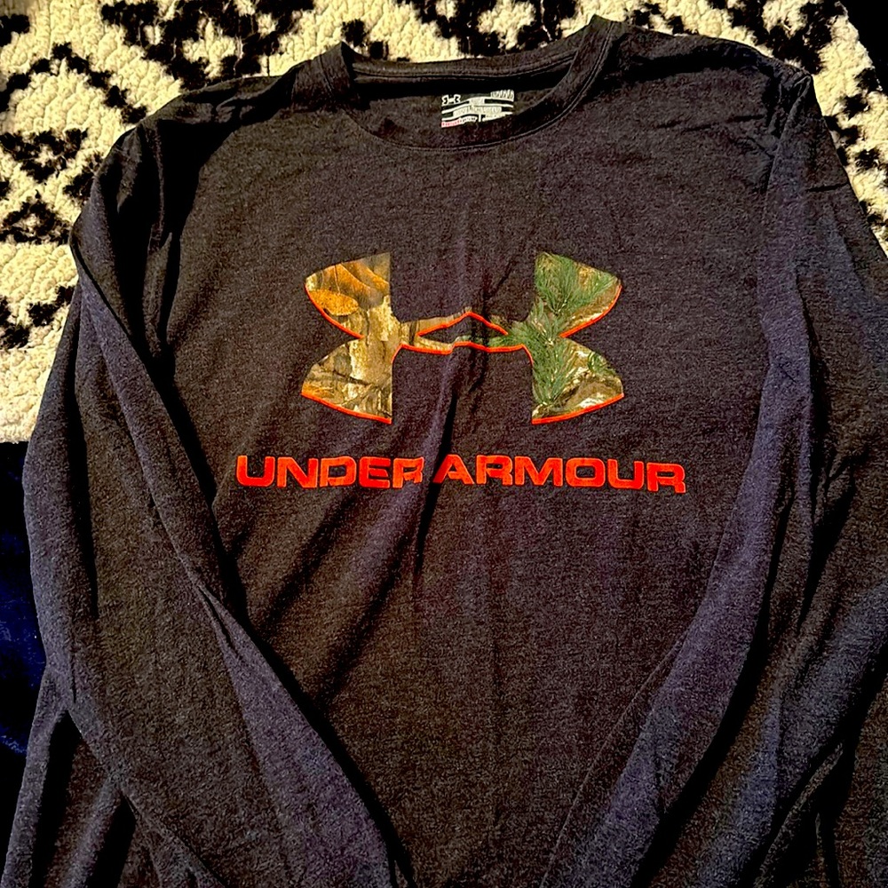 Men’s under armour long sleeve